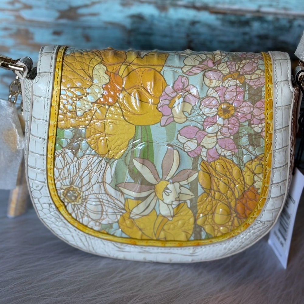 NWT Brahmin Briar Daffodil Pimlico Leather Crossbody - Beautiful Floral pattern - Picture 2 of 10
